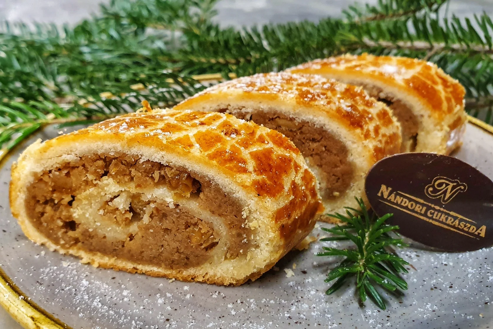 Diós Beigli 500g - Hungarian Walnut Roll - Image 3
