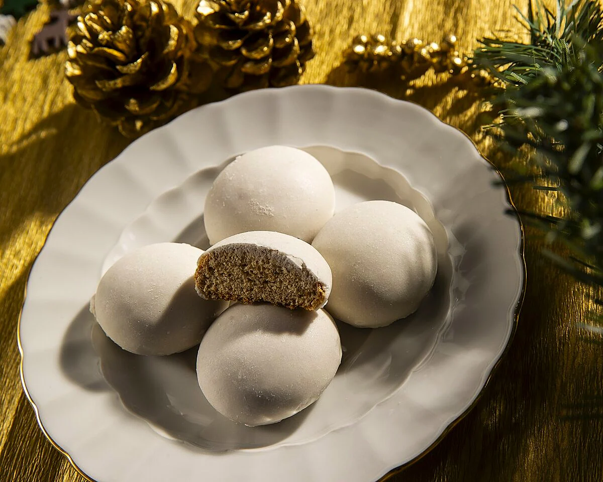 Pfeffernusse 180g - Gingerbread Cookies - Image 3