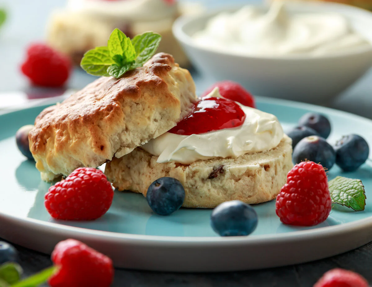 Strawberry Jam 330g - Image 3